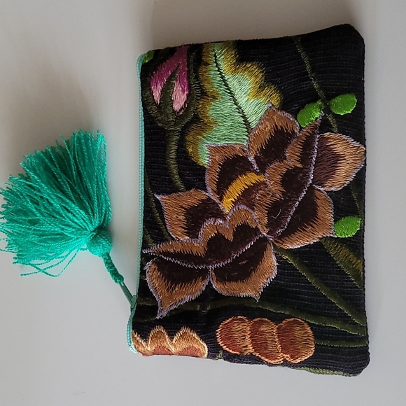 Handmade Cotton Purse - Picture 1 of 6